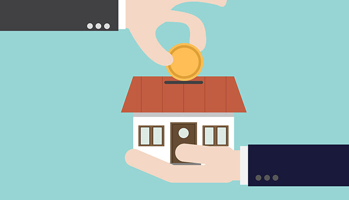 Illustratie waarbij iemand een huisje vasthoudt en iemand anders gooit er geld in