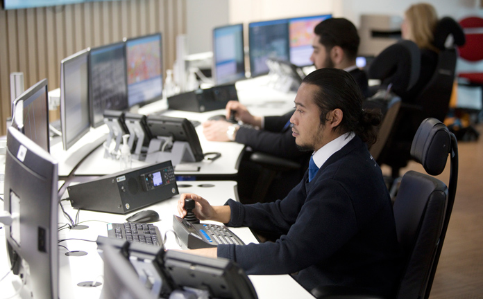 Toezichthouders voor schermen