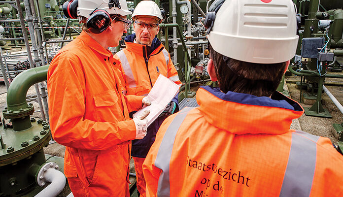 3 medewerkers van Staatstoezicht houden toezicht op de mijnen