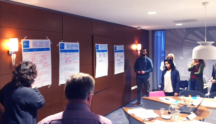 Professionals in een meeting