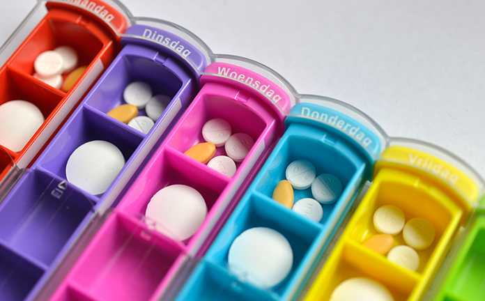 Pillendoosjes met de dagen van de week.