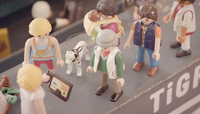 Afbeelding van playmobil-figuren die verschillende inwoners representeren